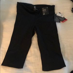 Gapfit sculpt compression crops